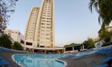 Hotel Cristina Suites
