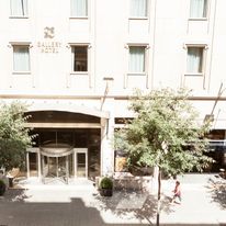 Gallery Hotel
