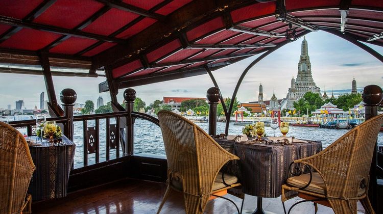 Anantara Riverside Bangkok Resort Restaurant