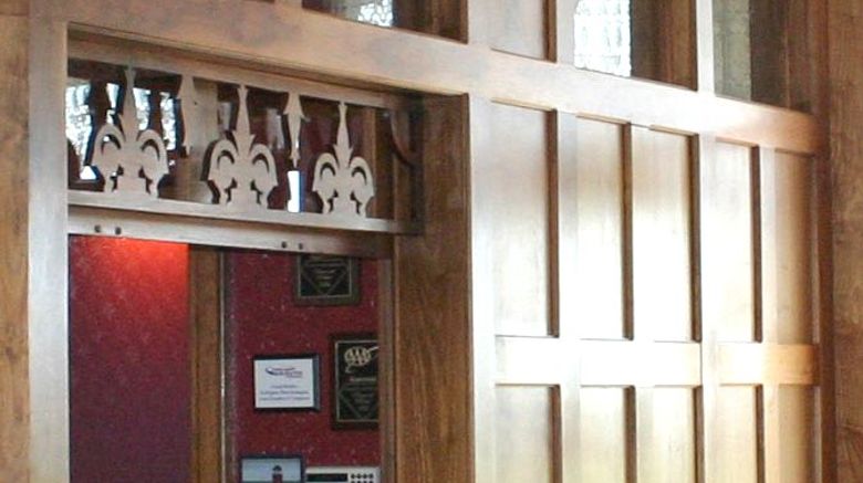 <b>Kingsley Inn Lobby</b>