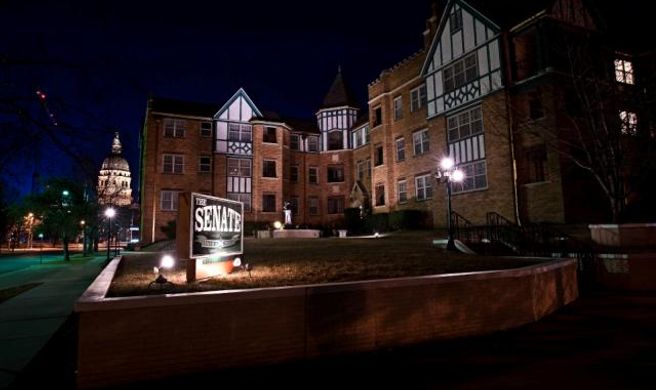 Senate Suites Exterior