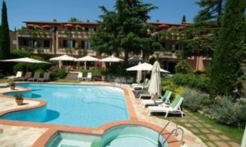 Relais Santa Chiara Hotel