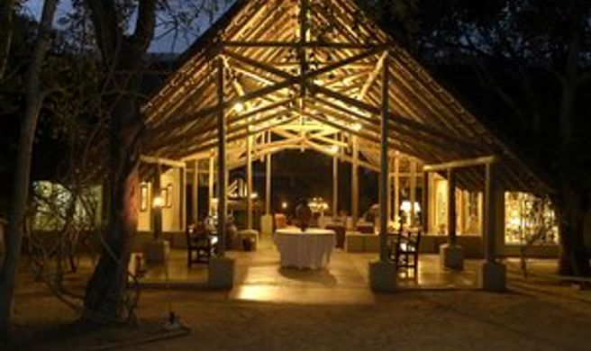 Thornybush Game Lodge Lobby