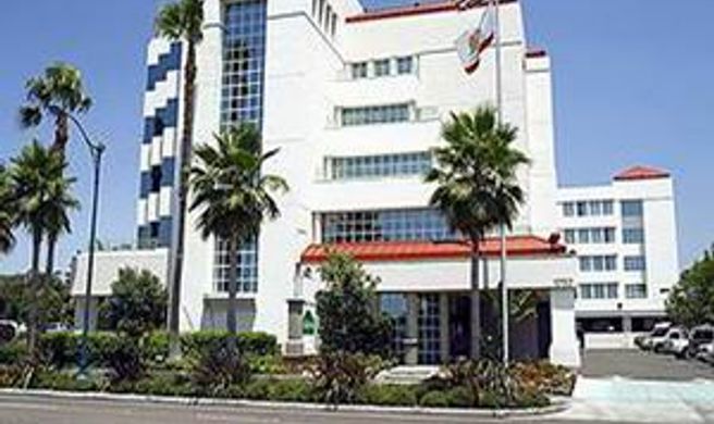 La Quinta Inn & Suites Anaheim Exterior