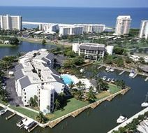 Santa Maria Harbour Resort Exterior