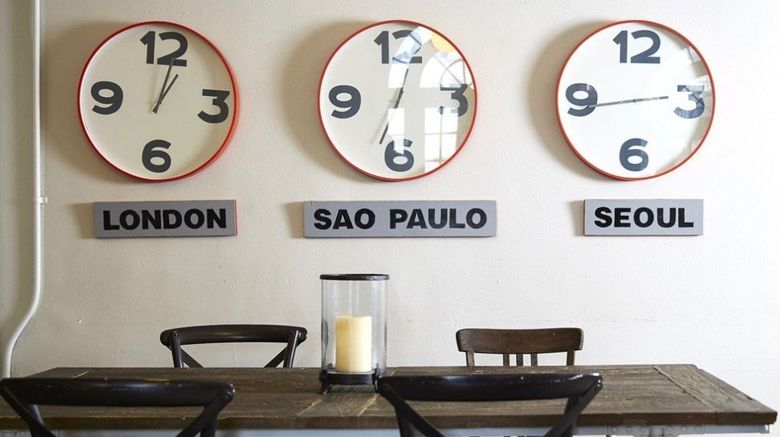<b>Chicago Getaway Hostel Lobby</b>