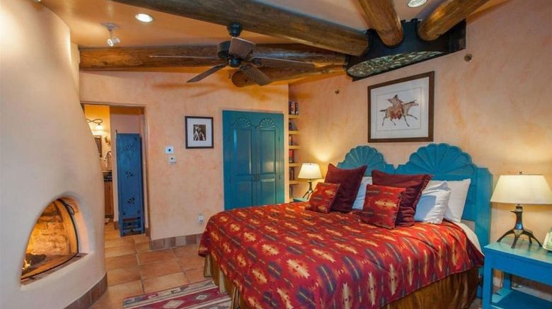 <b>Inn on La Loma Plaza Room</b>