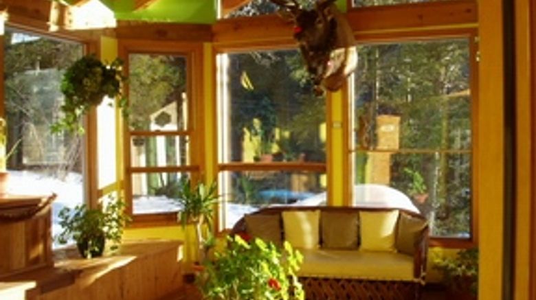 <b>Taos Mountain Lodge Suite</b>