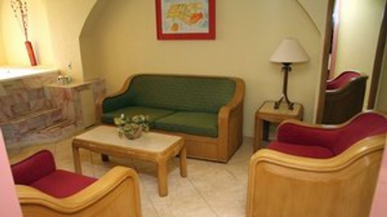 <b>San Carlos Plaza Hotel Suite</b> <b>San Carlos Plaza Hotel Suite</b>