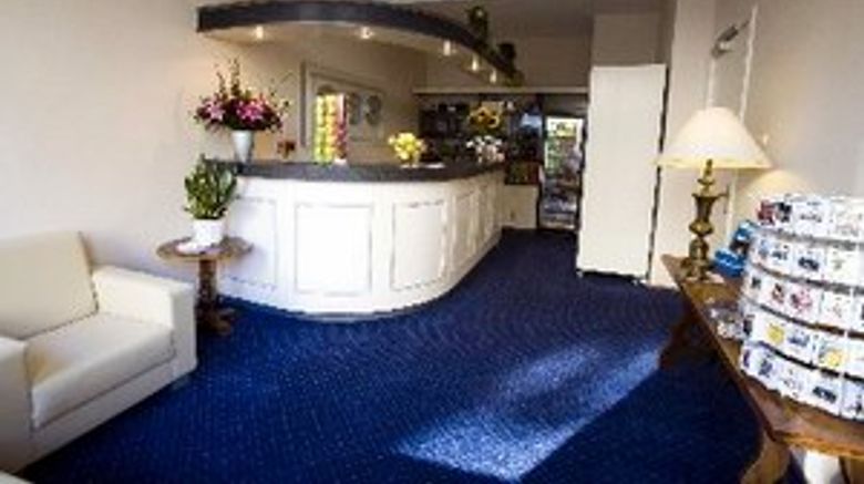 <b>Hotel Apple Inn Lobby</b>