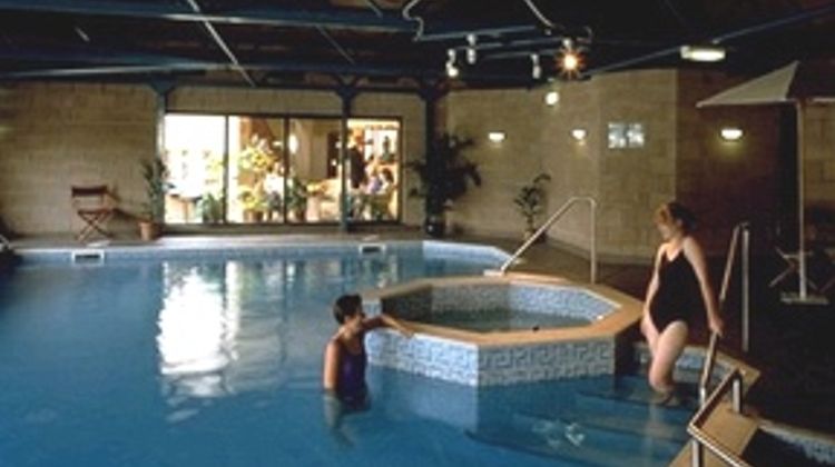 The Isles of Glencoe Hotel Pool
