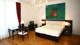 Hotel Pension Museum Room