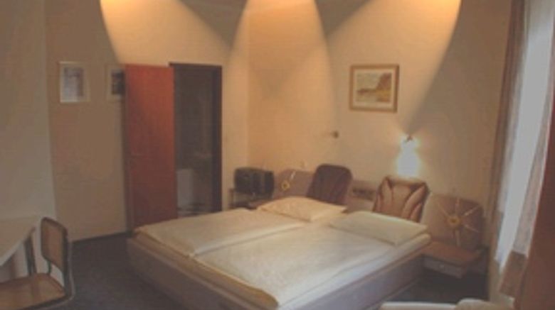 <b>Aragia Hotel Room</b>