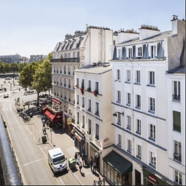 Bastille Hotel