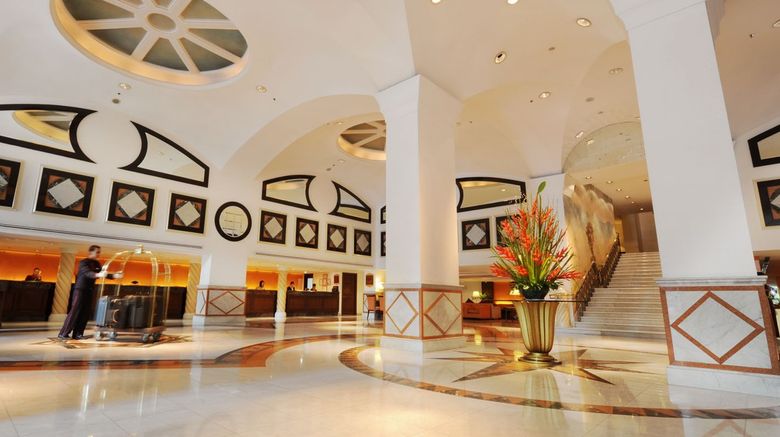 <b>Rembrandt Hotel Bangkok Lobby</b>