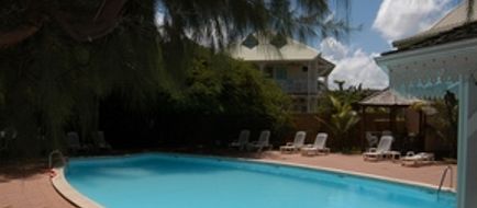 La Playa Orient Bay Pool