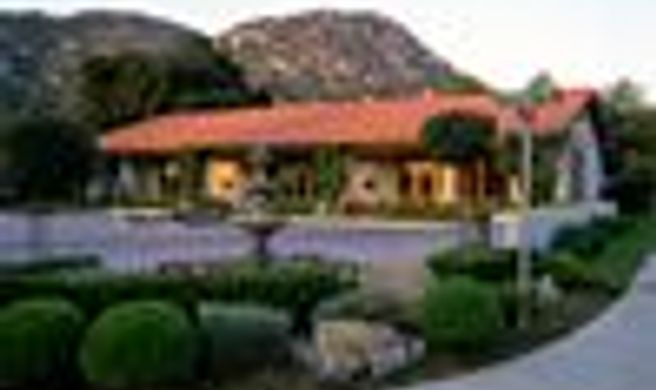 Riviera Oaks Resort & Racquet Club Exterior