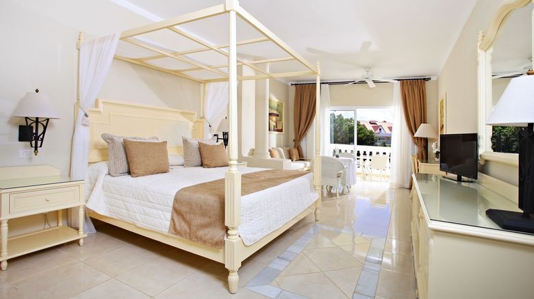 <b>Cayo Levantado Resort Room</b> <b>Cayo Levantado Resort Room</b>