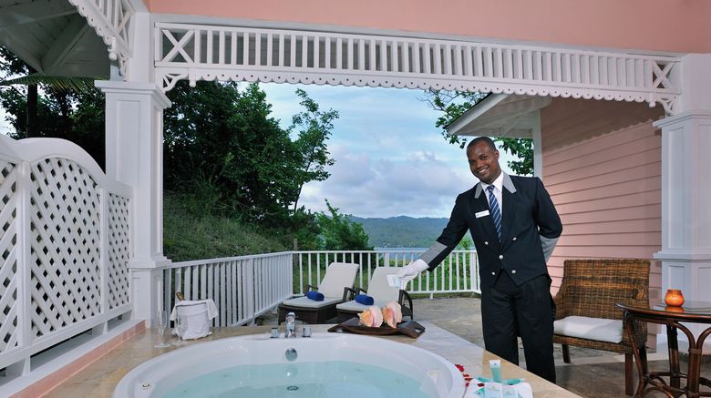 <b>Cayo Levantado Resort Suite</b> <b>Cayo Levantado Resort Suite</b>