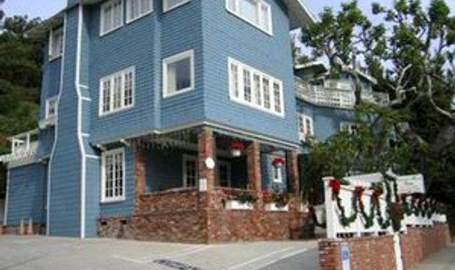 The Channel Road Inn Exterior