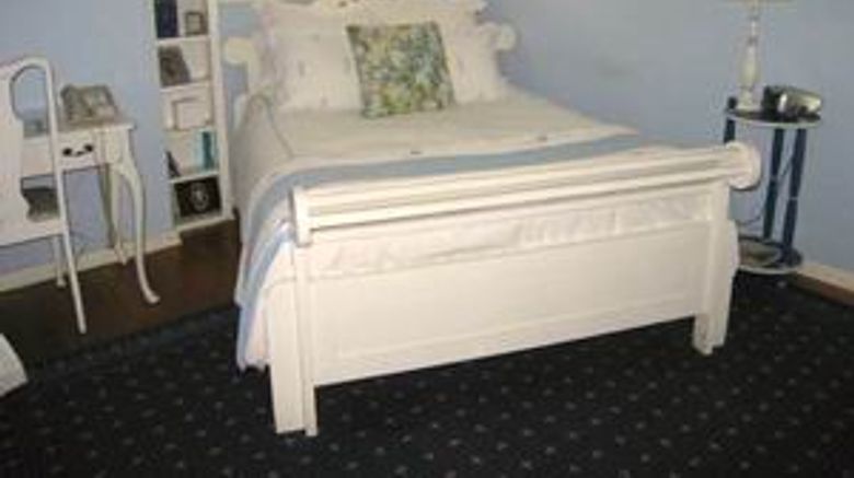 <b>The Channel Road Inn Room</b>