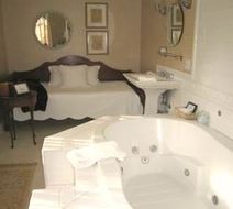 The Channel Road Inn Suite