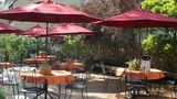 Southmoreland on the Plaza Bar/Lounge