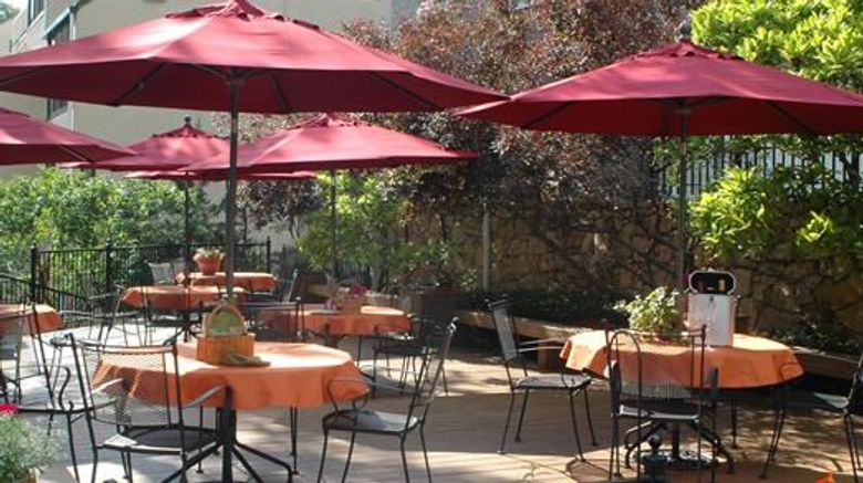 <b>Southmoreland on the Plaza Bar/Lounge</b>