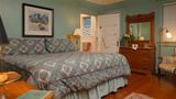 Southmoreland on the Plaza Room