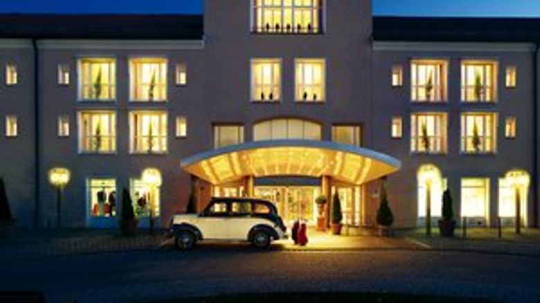 <b>Hotel Maximilian Exterior</b>