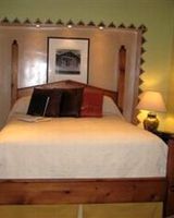 Inn at Vanessie