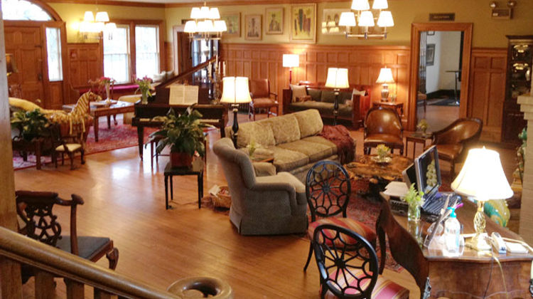 Windsor Mansion Inn Lobby