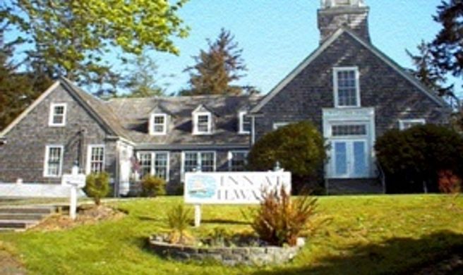 Inn at Harbour Village Exterior