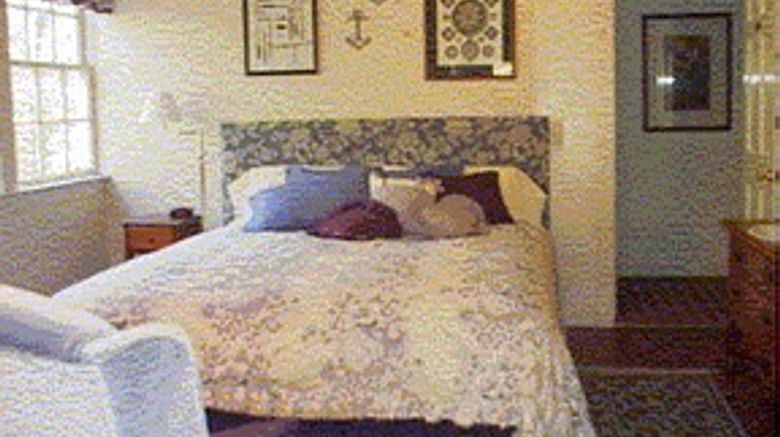 <b>Inn at Harbour Village Room</b>