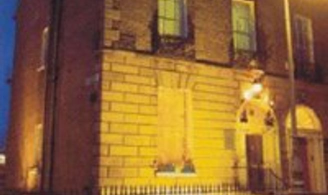 Fitzwilliam Townhouse Exterior