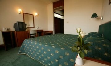Ajax Hotel