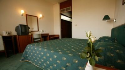 Ajax Hotel