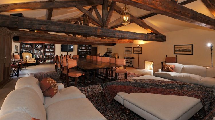 Chateau de Bagnols Meeting
