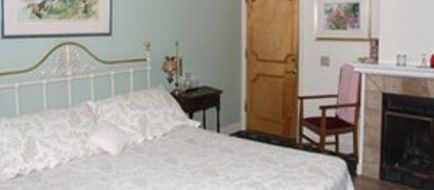 The Old Turner Inn Room