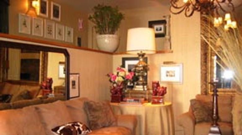 <b>The Lodge at Kingsbury Crossing Lobby</b> <b>The Lodge at Kingsbury Crossing Lobby</b>