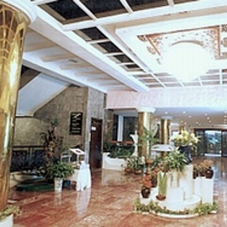 Century Riverside Hotel Hue