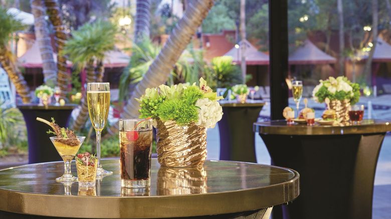 <b>Treasure Island Hotel & Casino Bar/Lounge</b> <b>Treasure Island Hotel & Casino Bar/Lounge</b>