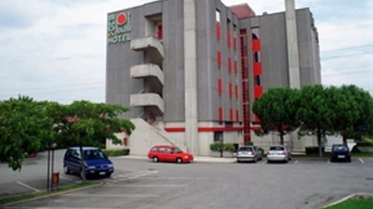 B&B Hotel Verona Exterior