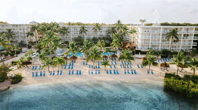 Reefhouse Resort & Marina Exterior