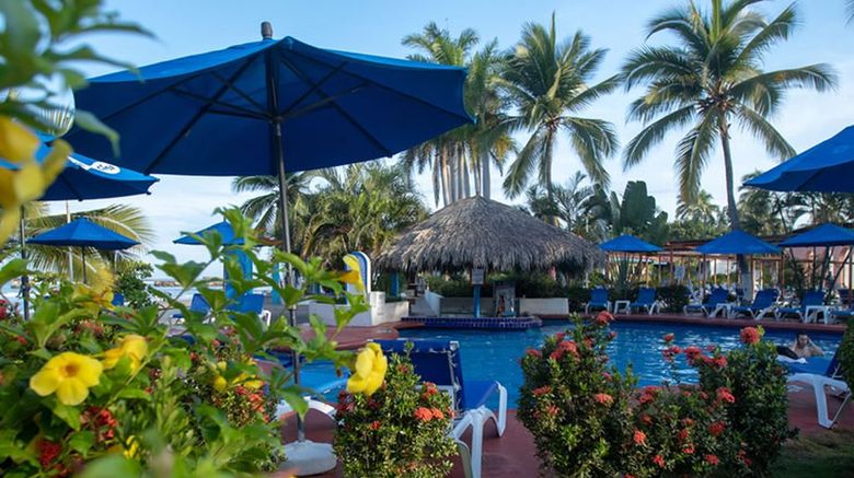 <b>Qualton Club Ixtapa Pool</b>