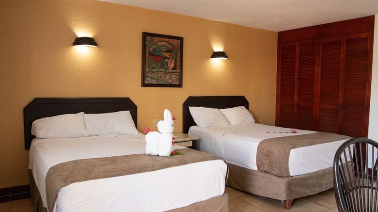 <b>Qualton Club Ixtapa Room</b>