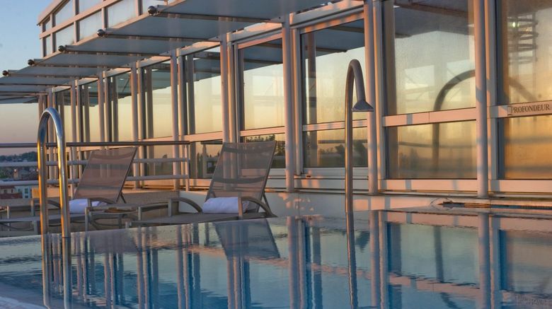 <b>Vichy Spa Hotel Les Celestins Pool</b>