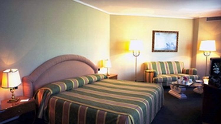 Tower Genova Hotel & Conference Center Room