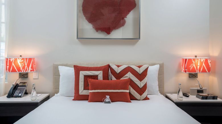 <b>The Marlin Hotel Room</b>