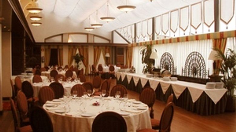 <b>Pullman Madrid Airport & Feria Banquet</b> <b>Pullman Madrid Airport & Feria Banquet</b>